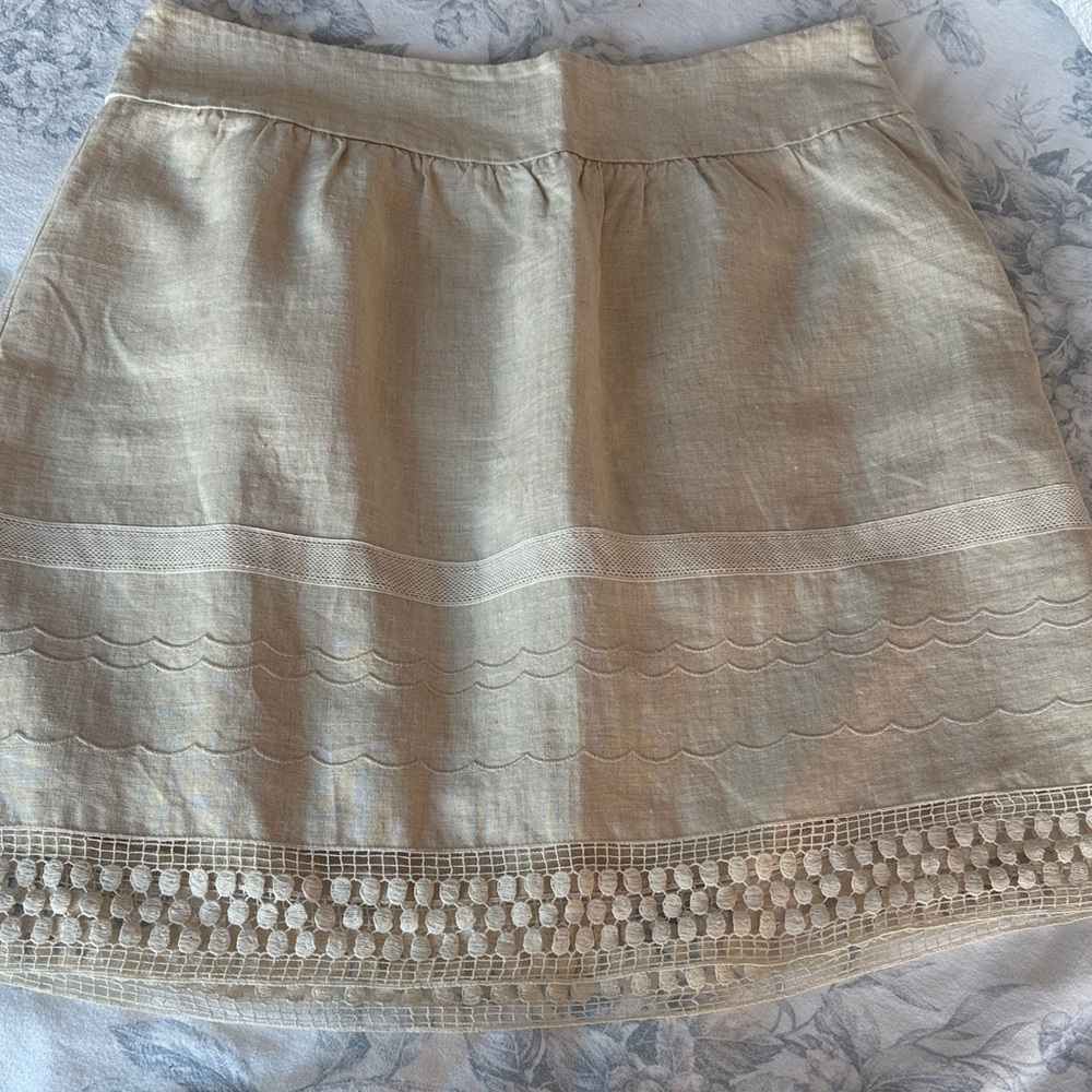 Elegant Cream Women's Skirt